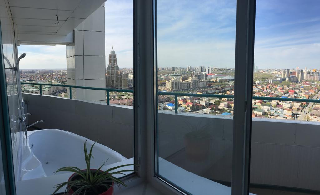 أستانا Apartment Lazurniy الغرفة الصورة