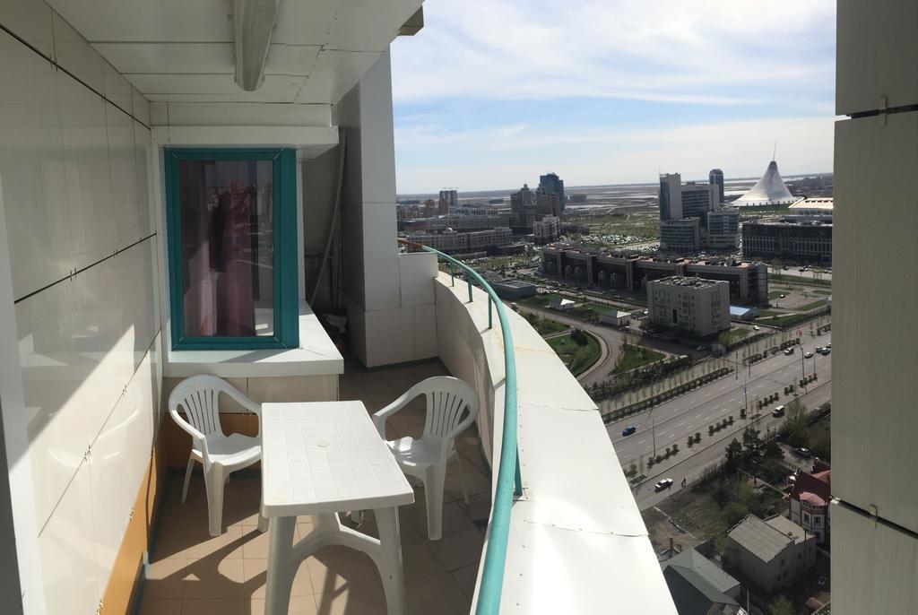 أستانا Apartment Lazurniy الغرفة الصورة