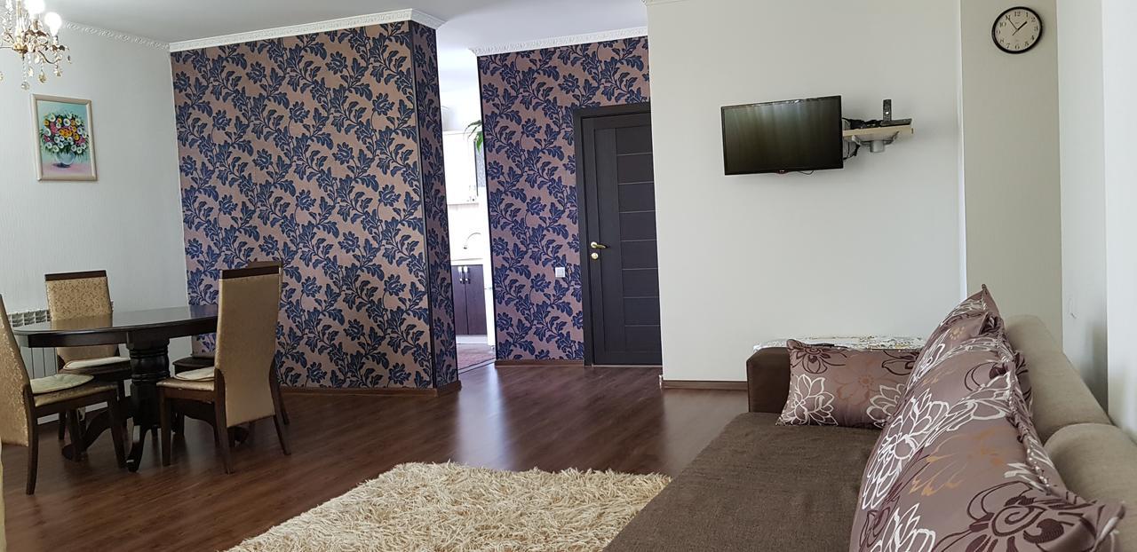 أستانا Apartment Lazurniy المظهر الخارجي الصورة